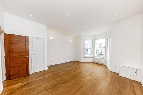 3 bedroom flat to rent, Acton Lane, London W4