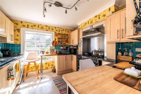 4 Constitution Hill, Gravesend, DA12 1JT