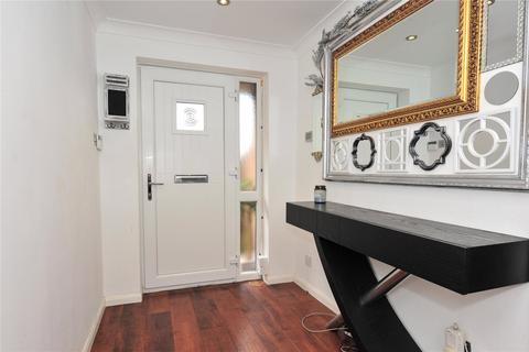 2b Buckingham Road, Poole, BH12 2HR