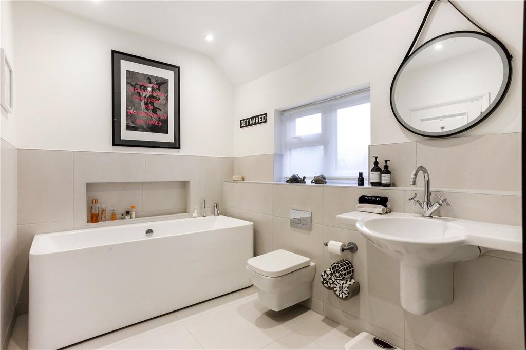 Bath/Shower Room