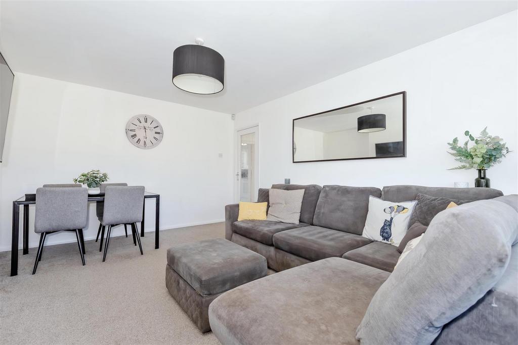 Robson Court 2.jpg