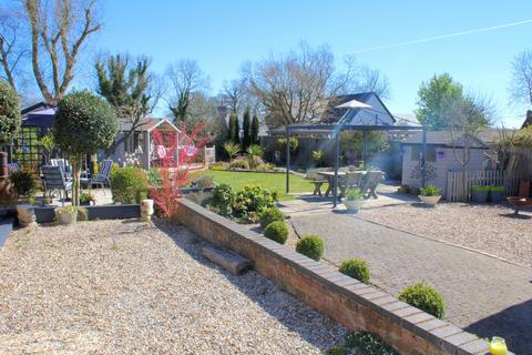 15 Front Street, Grasby, Barnetby, DN38 6AN