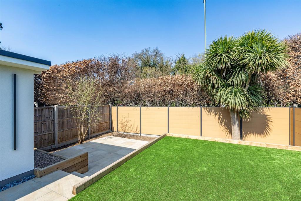 Garden 2.jpg