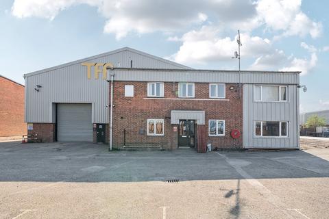 Industrial unit to rent, London E6