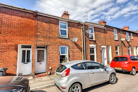 33 Nursery Road, Salisbury, SP2 7HX