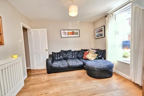 33 Nursery Road, Salisbury, SP2 7HX