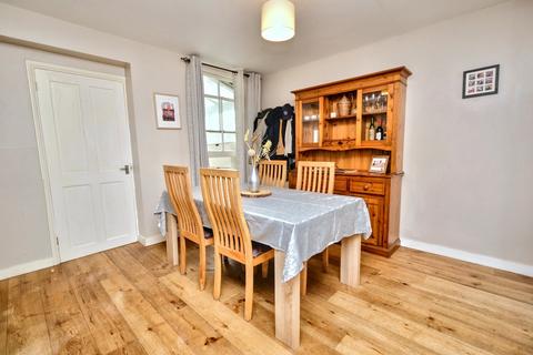 33 Nursery Road, Salisbury, SP2 7HX