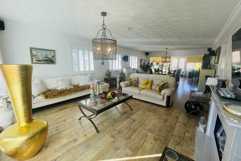 48 Cairnhill Road, Airdrie, ML6 9HA