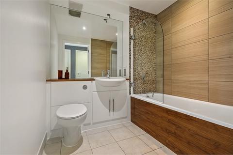 1 bedroom apartment to rent, Newton Lodge, West Parkside, London, SE10