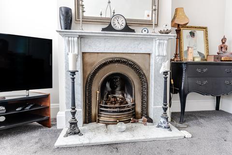 203 Wetherby Road, Leeds, LS17 8ND