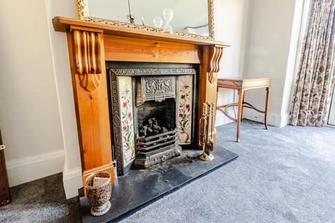 203 Wetherby Road, Leeds, LS17 8ND
