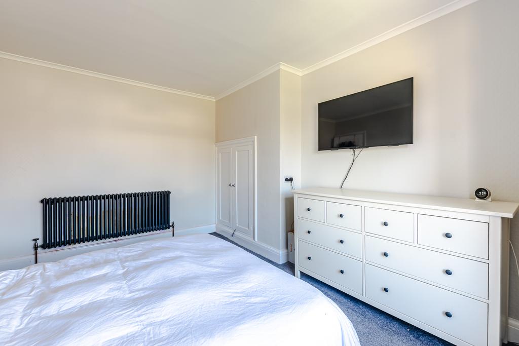 Bedroom4