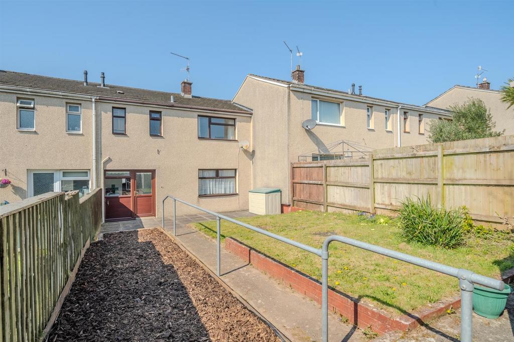 20 Radnor Way-19.jpg