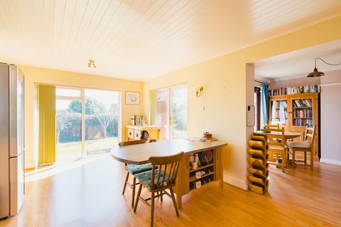 Overdale Alexandra Road, Crediton, EX17 2DH