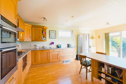 Overdale Alexandra Road, Crediton, EX17 2DH