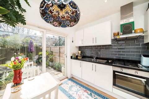 Flat 1, 17 Ramsay Road, London, W3 8AZ
