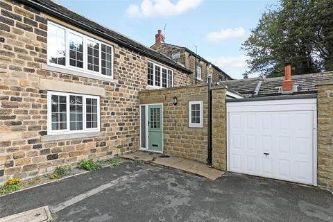 Hill Road, Newmillerdam, Wakefield, West Yorkshire, WF2