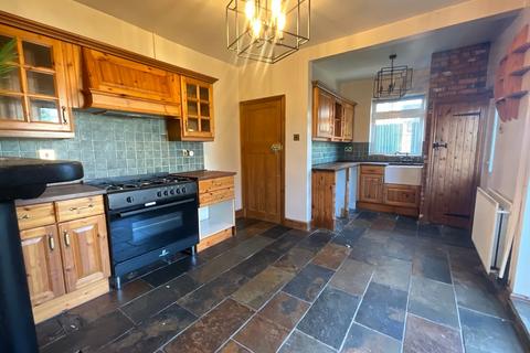 5 Clairwain, New Inn, Pontypool, NP4 0QA
