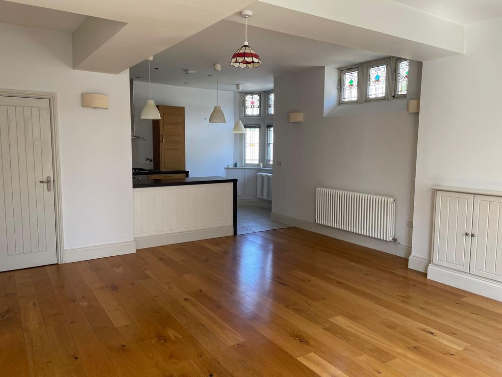 Living room 3
