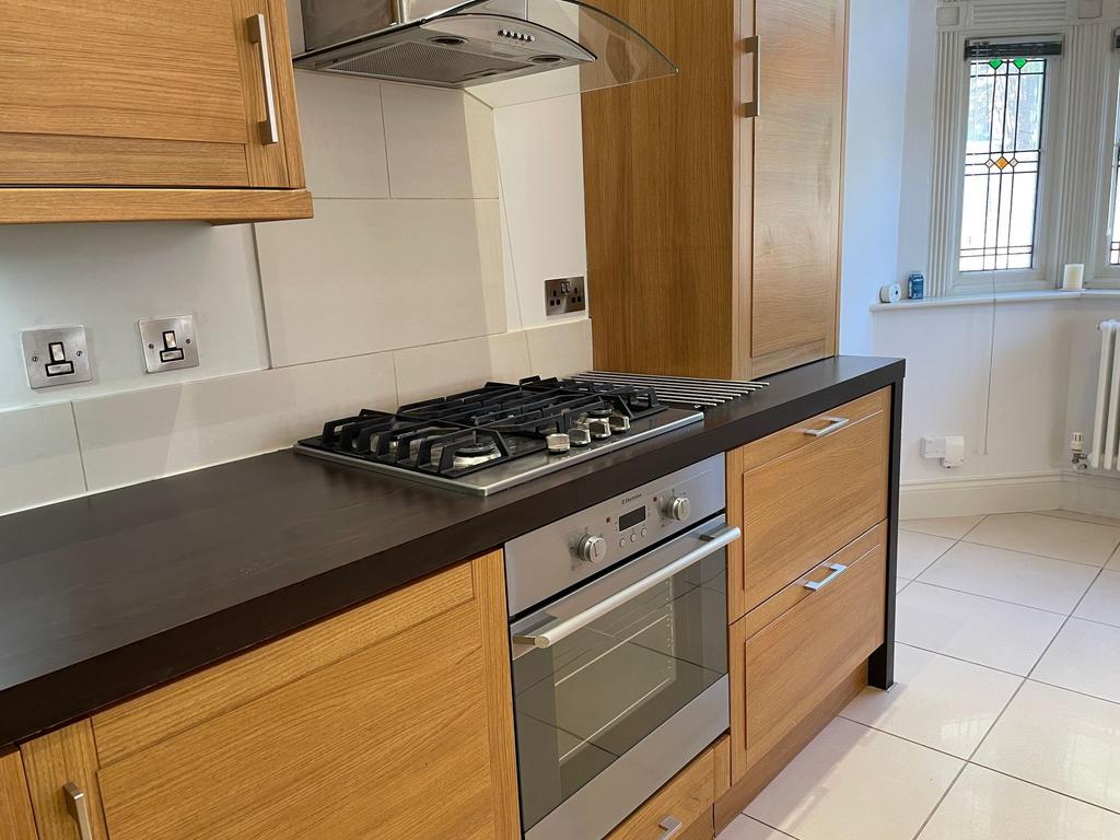 Kitchen (2)