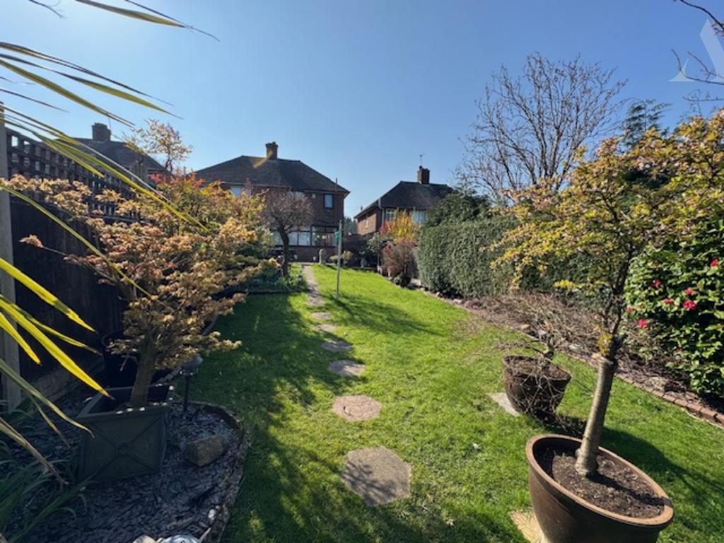 36 Orpwood Road garden