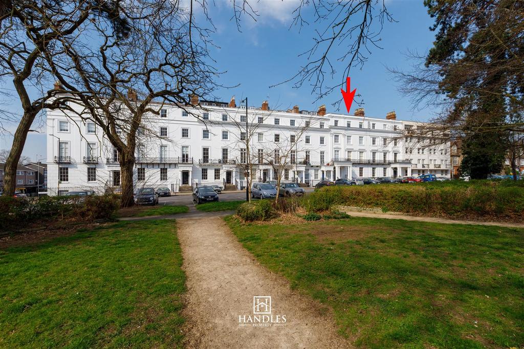 Clarendon Sq31-06 A.jpg