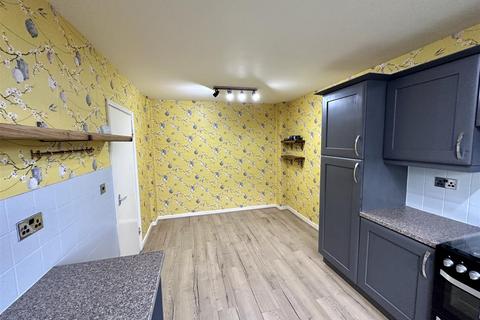 4 bedroom terraced house to rent, The Headlands, Darlington
