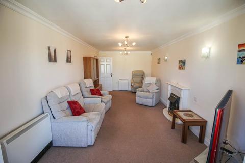 2 bedroom retirement property for sale, Pegasus Lodge*Beautifully Presented*Over 60`s*2 Minutes to Beach*