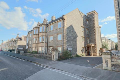 2 bedroom retirement property for sale, Pegasus Lodge*Beautifully Presented*Over 60`s*2 Minutes to Beach*