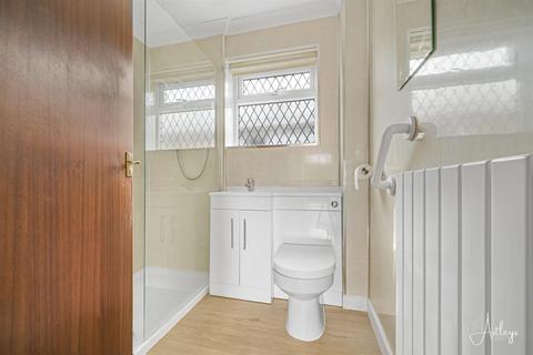 2 bedroom detached bungalow for sale, Pennine Close, Fforestfach, Swansea