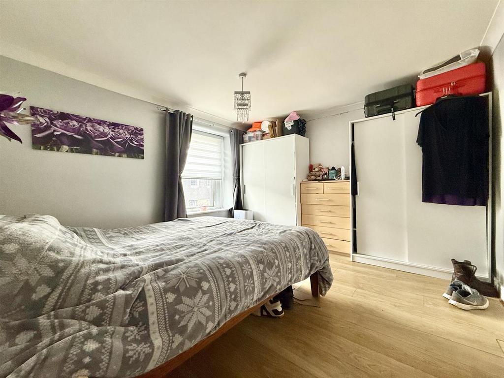 Bedroom.jpg
