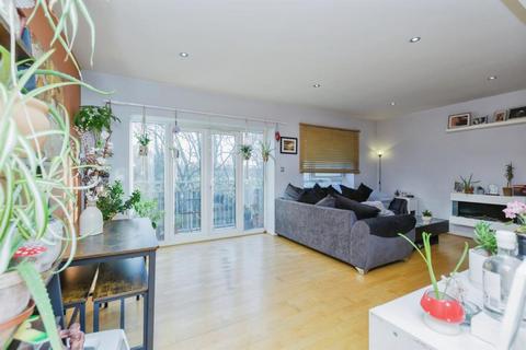 2 bedroom flat for sale, Western Road, Leicester, LE3