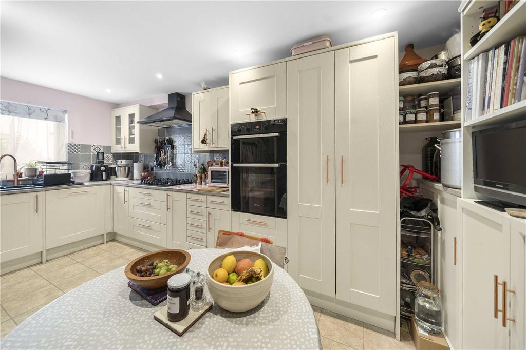 Kitchen 2
