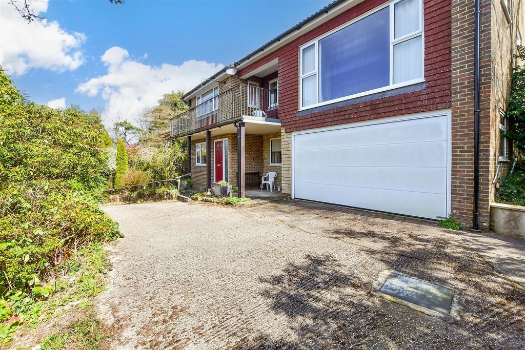 Driveway/Parking