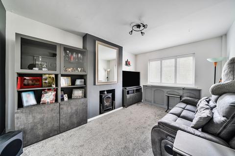 41 Oak Road, Caterham, CR3 5TT