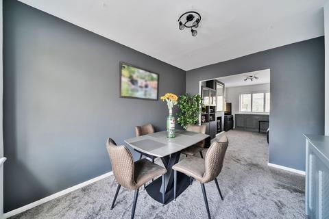 41 Oak Road, Caterham, CR3 5TT