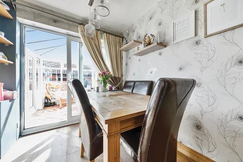 3 bedroom terraced house for sale, Bicester,  Oxfordshire,  OX26