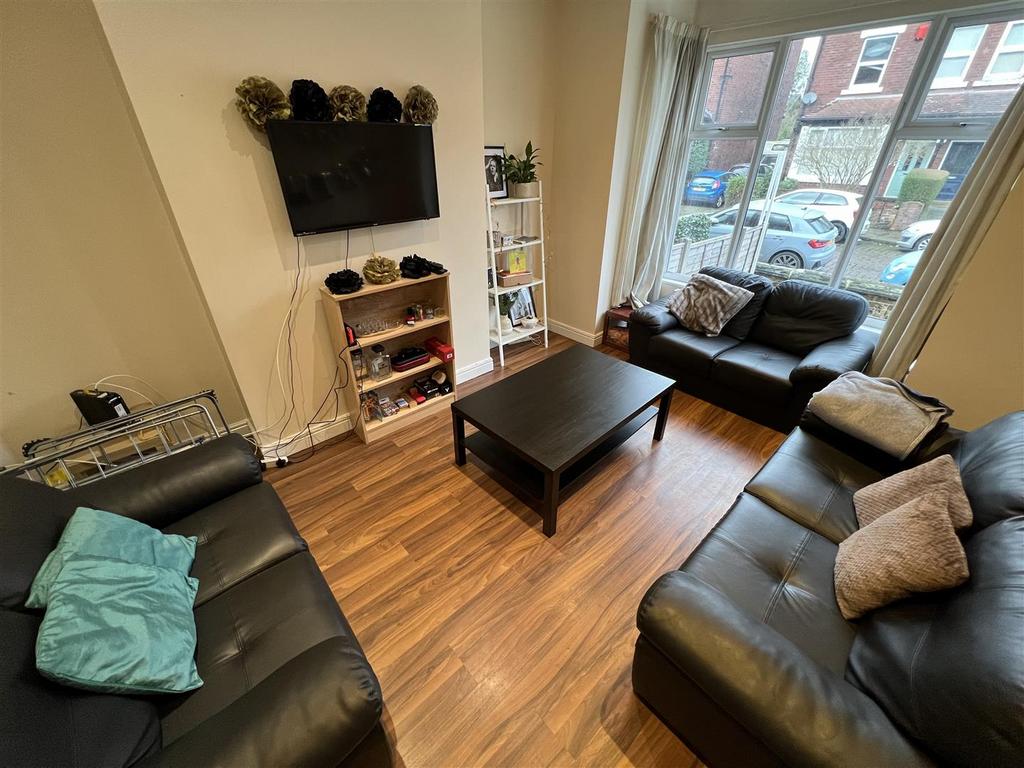 Stanmore Road, Burley, Leeds, LS4 2RU 4 bed terraced house to rent - £ ...