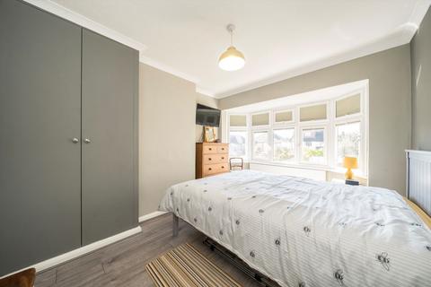 17 Priory Road, Hounslow, TW3 2RA