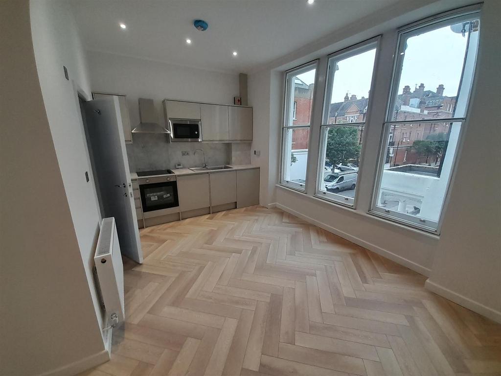 2. Comeragh Road Studio.jpg