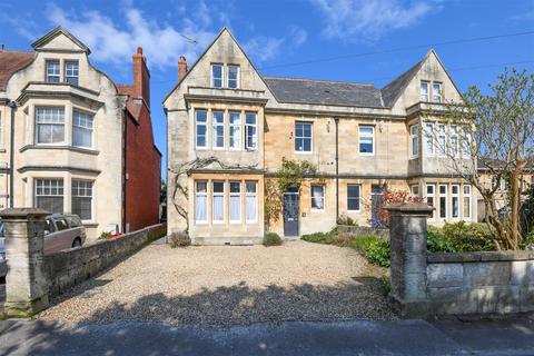 5 bedroom semi-detached house for sale, Westbourne Gardens, Trowbridge