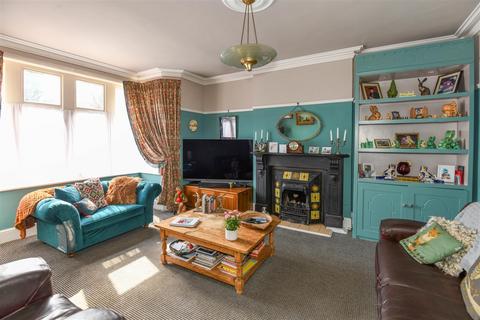 5 bedroom semi-detached house for sale, Westbourne Gardens, Trowbridge