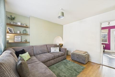 15 Alton Rise, Matlock, DE4 3BL
