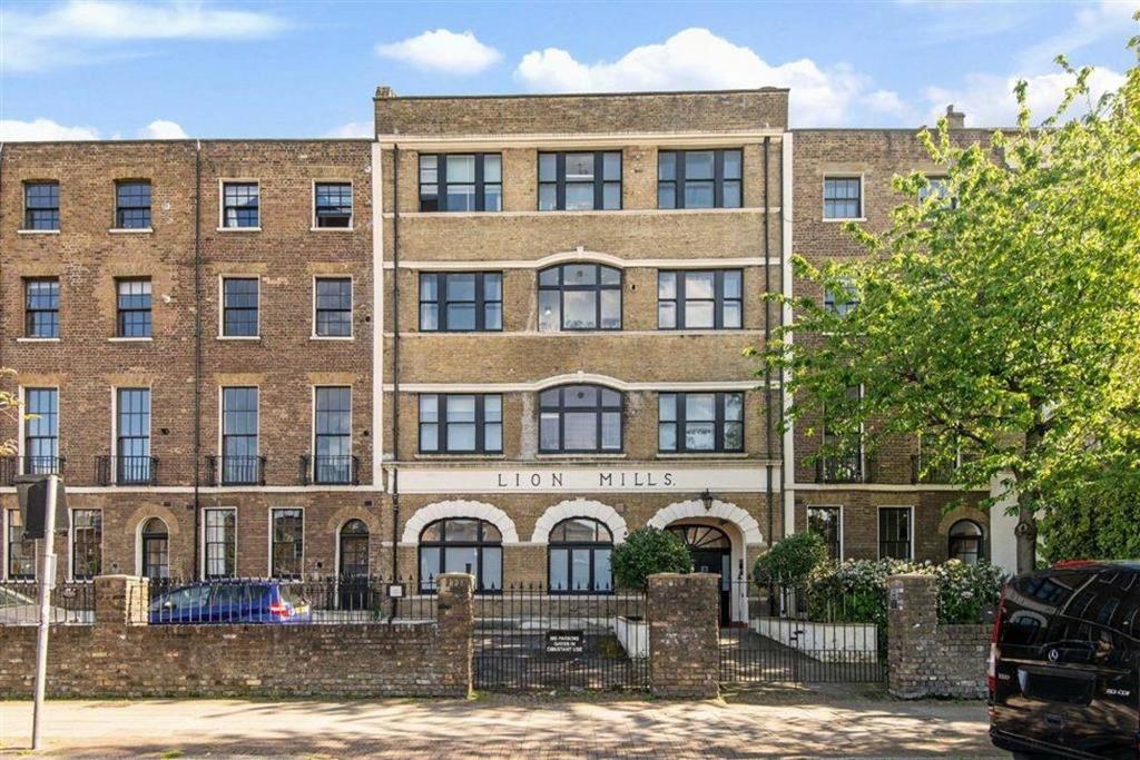 Stunning Two-Bedroom Apartment in Converted Mill