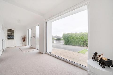 3 bedroom detached bungalow for sale, Mawnan Smith