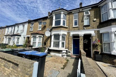 1 bedroom maisonette to rent, Lincoln Road, Enfield