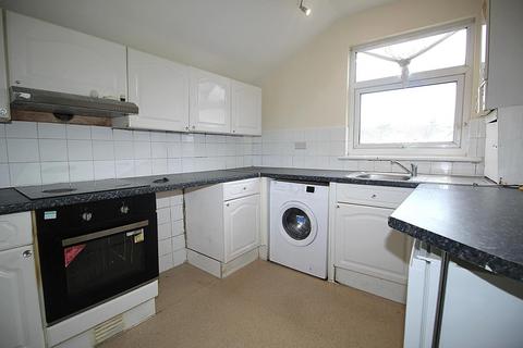 1 bedroom maisonette to rent, Lincoln Road, Enfield