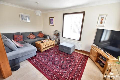 undefined, London Road, Pembroke Dock