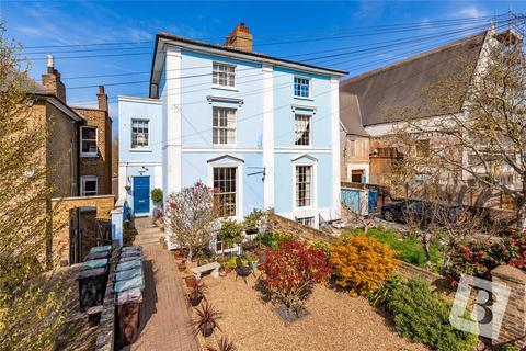 1 bedroom apartment for sale, Clarence Place, Gravesend, Kent, DA12
