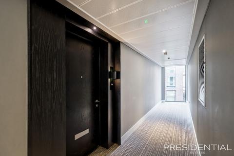 2 bedroom apartment for sale, Chaucer Gardens, London E1
